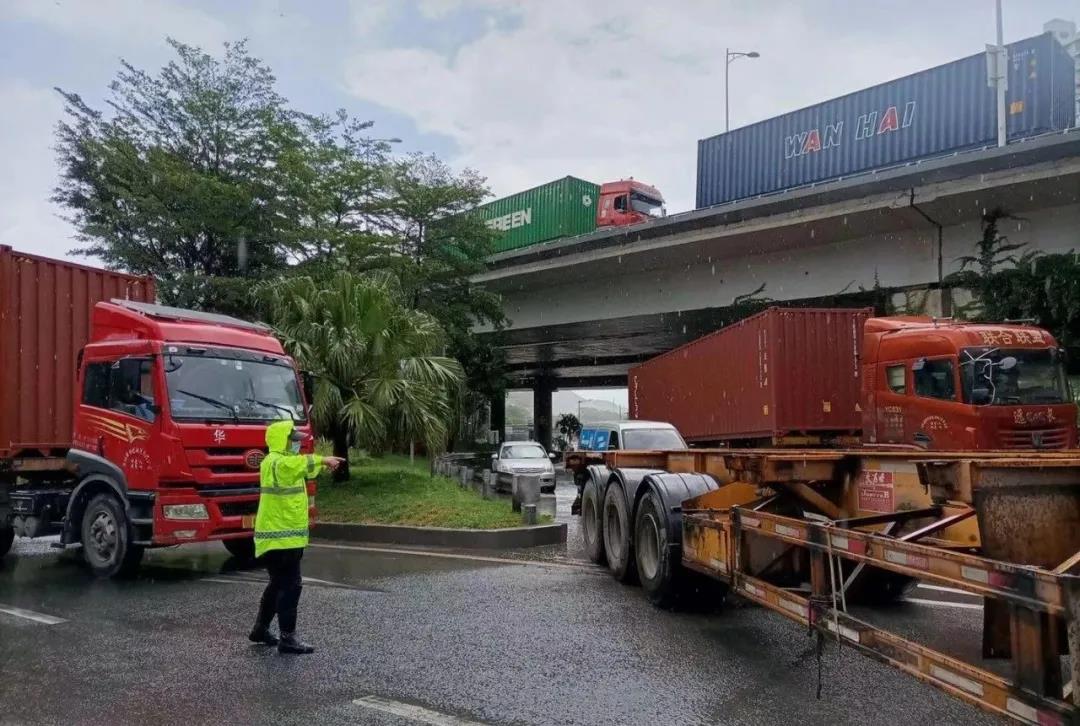 鹽田港貨柜車進(jìn)港要預(yù)約！繞行攻略請(qǐng)戳